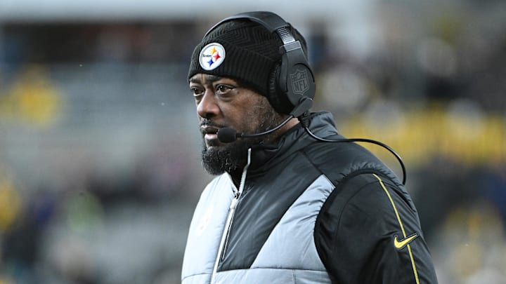 Jan 4, 2025; Pittsburgh, Pennsylvania, USA; Pittsburgh Steelers head coach Mike Tomlin looks on during the second quarter against the Cincinnati Bengals at Acrisure Stadium. Mandatory Credit: Barry Reeger-Imagn Images