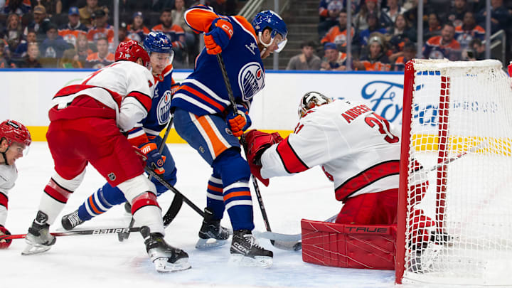 Carolina Hurricanes v Edmonton Oilers