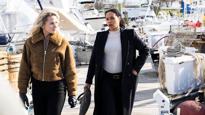 “Above & Beyond” – When a mysterious deal goes south, leaving behind multiple bodies, the Fugitive Task Force heads to Virginia to put the pieces together with the help of a familiar face and new addition to the team, Special Agent Nina Chase (new series regular Shantel VanSanten). Also, Remy continues to grapple with the aftermath of connecting with his long-lost nephew, on the fifth season premiere of FBI: MOST WANTED, Tuesday, Feb. 13 (10:00-11:00 PM, ET/PT) on the CBS Television Network,