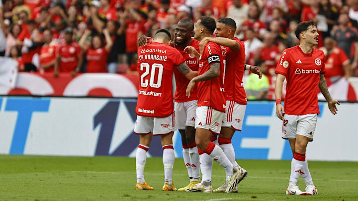 7 a 1! O Inter goleou o Santos no Beira-Rio.