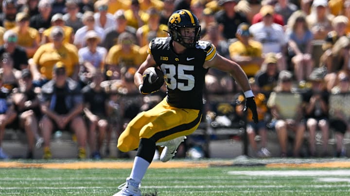 Aug 31, 2024; Iowa City, Iowa, USA; Iowa Hawkeyes tight end Luke Lachey (85) looks for yards after catch against the Illinois State Redbirds during the second quarter at Kinnick Stadium. Mandatory Credit: Jeffrey Becker-Imagn Images Aug 31, 2024; Iowa City, Iowa, USA; Iowa Hawkeyes tight end Luke Lachey (85) looks for yards after catch against the Illinois State Redbirds during the second quarter at Kinnick Stadium. Mandatory Credit: Jeffrey Becker-Imagn Images