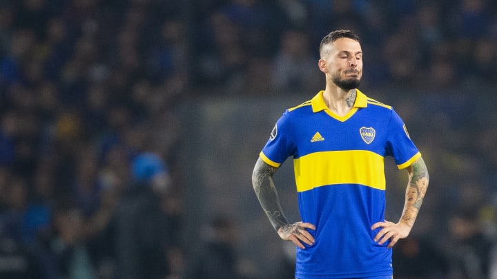 Darío Benedetto no quiere enterarse que el sábado hay clásico frente a San Lorenzo.