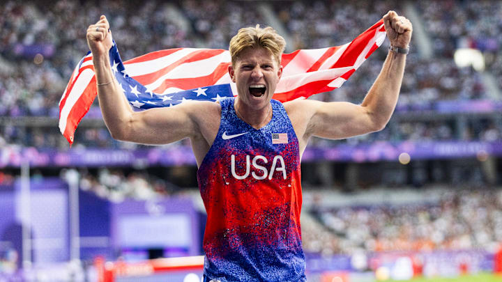 Hunter Woodhall of USA wins gold over 400m class T62 of the Paris 2024 Summer Paralympic Games at Stade de France on September 06, 2024 in Paris, France. 