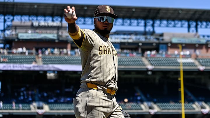 San Diego tiene que tomar una decisión con Luis Arráez