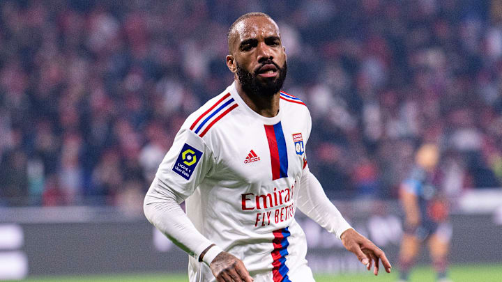 Malgré ses belles performances avec l'OL, Alexandre Lacazette n'a pas été convoqué avec les Bleus.