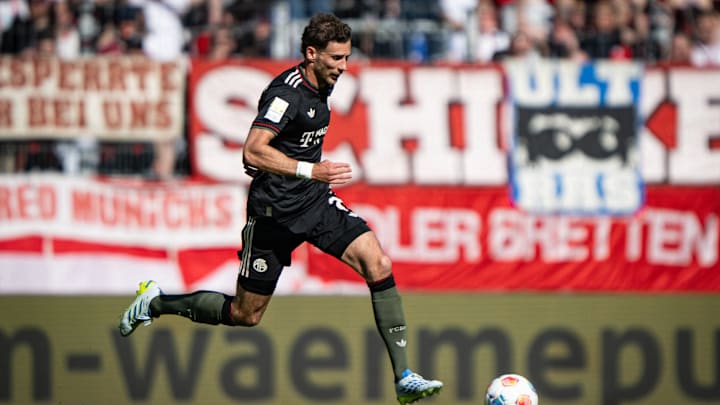 Bayern Munich midfielder Leon Goretzka holds talks with AC Milan for summer transfer.