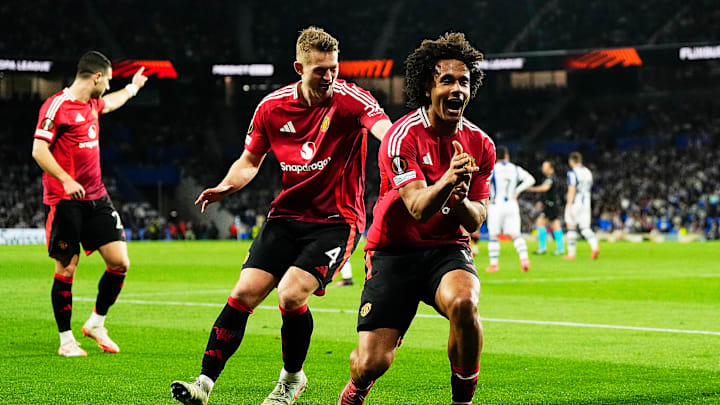 Joshua Zirkzee (right) scored Manchester United's lone goal against Real Sociedad.
