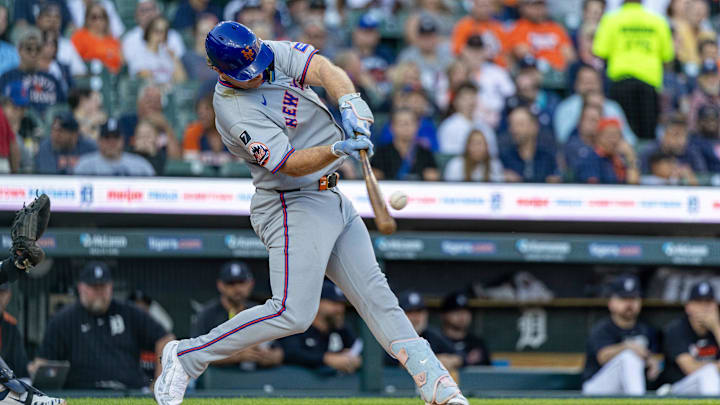 Sep 2, 2025; Detroit, Michigan, USA; New York Mets first base Pete Alonso (20) hits a solo home run in the first inning off of Detroit Tigers starting pitcher Sawyer Gibson-Long (66) at Comerica Park. Mandatory Credit: David Reginek-Imagn Images Sep 2, 2025; Detroit, Michigan, USA; New York Mets first base Pete Alonso (20) hits a solo home run in the first inning off of Detroit Tigers starting pitcher Sawyer Gibson-Long (66) at Comerica Park. Mandatory Credit: David Reginek-Imagn Images