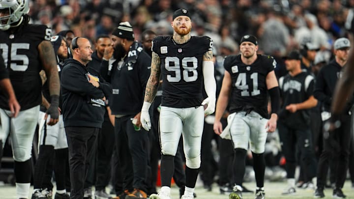 Los Angeles Chargers v Las Vegas Raiders
