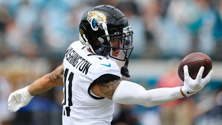 Jacksonville Jaguars wide receiver Parker Washington (11) catches a pass before an NFL football matchup Sunday, Sept. 15, 2024 at EverBank Stadium in Jacksonville, Fla. [Corey Perrine/Florida Times-Union]