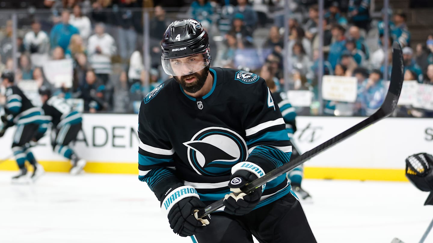 The NY Islanders could bring in one of their former defensemen for nothing