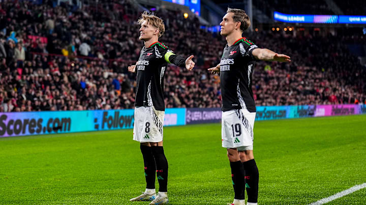 PSV Eindhoven v Arsenal FC - UEFA Champions League 2024/25 Round of 16 First Leg