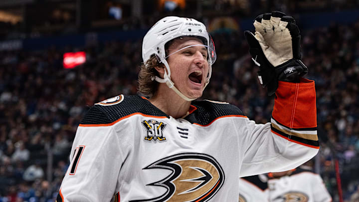 Anaheim Ducks  v Vancouver Canucks