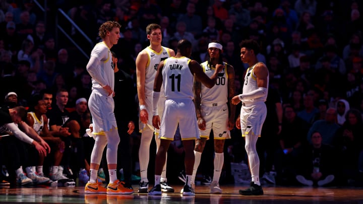 Feb 8, 2024; Phoenix, Arizona, USA; Utah Jazz guard Kris Dunn (11) talks to his team during the first quarter of the game against the Phoenix Suns at Footprint Center. Mandatory Credit: Mark J. Rebilas-USA TODAY Sports Feb 8, 2024; Phoenix, Arizona, USA; Utah Jazz guard Kris Dunn (11) talks to his team during the first quarter of the game against the Phoenix Suns at Footprint Center. Mandatory Credit: Mark J. Rebilas-USA TODAY Sports