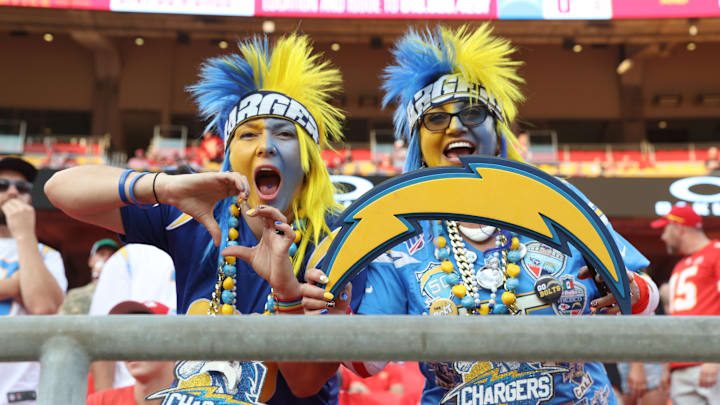 Los Angeles Chargers v Kansas City Chiefs