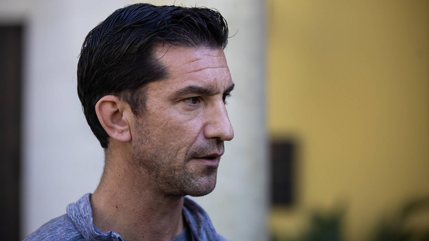 D-backs, Mike Hazen Make 6-Figure Donation to Ivy Brain Tumor Center
