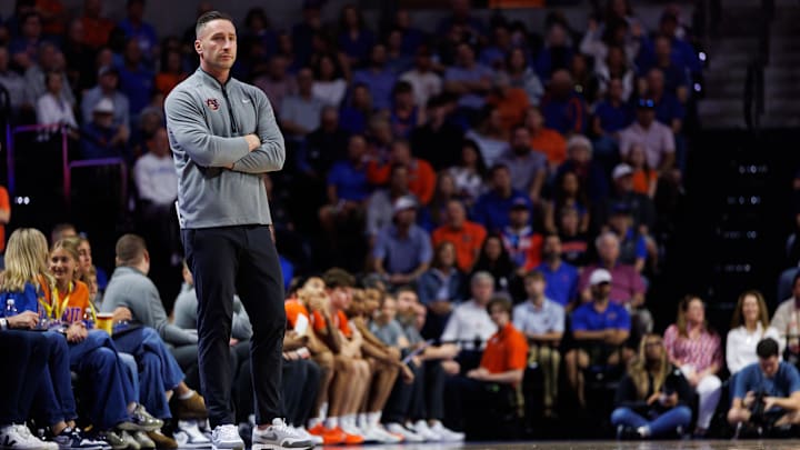 Auburn Tigers head coach Steven Pearl