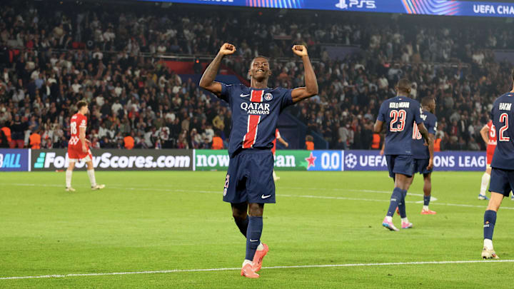 On Wednesday evening, PSG returned to the UEFA Champions League, hosting Girona. The capital club secured a late victory, with Nuno Mendes being named in the Team of the Week.