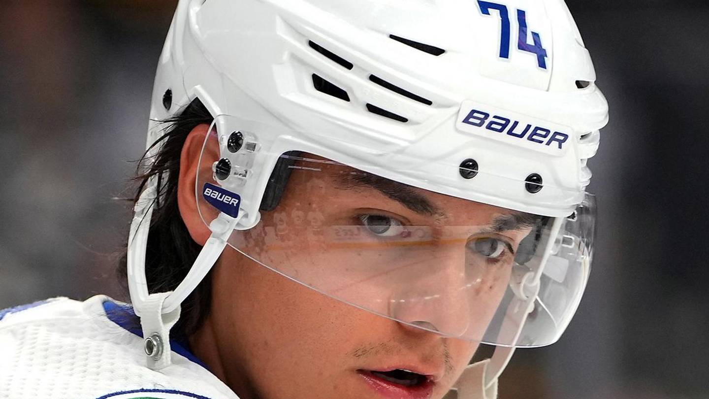 NY Islanders bring back former NHL defenseman who can be key for Hamilton Hammers