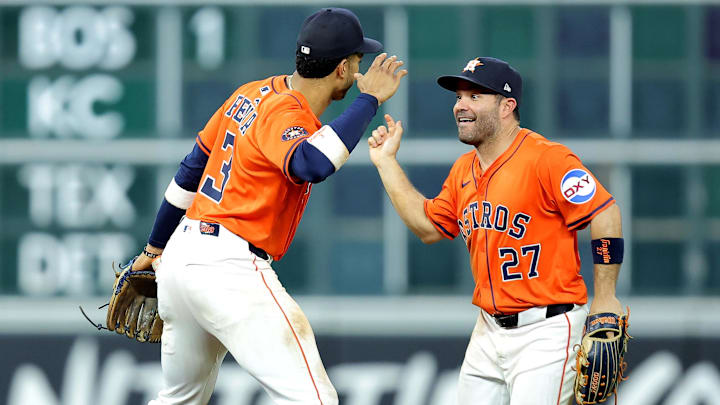 May 9, 2025; Houston, Texas, USA; Houston Astros shortstop Jeremy Pena (3) is congratulated by left fielder Jose Altuve (27) after the final out against the Cincinnati Reds during the ninth inning at Daikin Park May 9, 2025; Houston, Texas, USA; Houston Astros shortstop Jeremy Pena (3) is congratulated by left fielder Jose Altuve (27) after the final out against the Cincinnati Reds during the ninth inning at Daikin Park