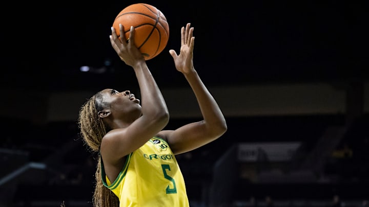 Oregon forward Amina Muhammad goes up for a shot as the Oregon Ducks host the Auburn Tigers Wednesday, Nov. 20, 2024 at Matthew Knight Arena in Eugene, Ore.
