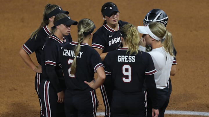 May 8, 2025; Athens, GA, USA;  South Carolina teammates meet on the mound during a game against Texas A&M at Jack Turner Stadium. Mandatory Credit: Mady Mertens-Imagn Images