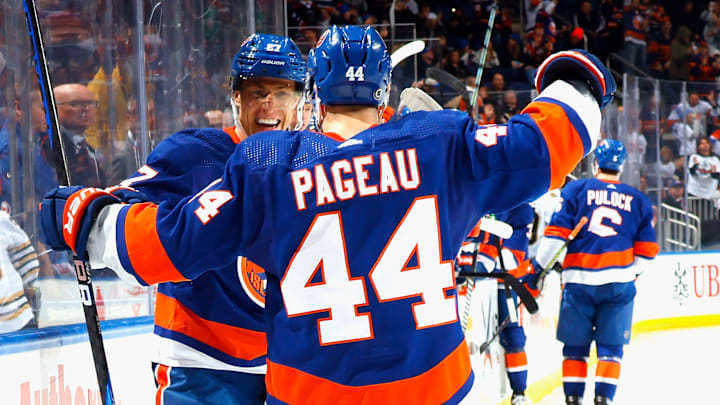 Boston Bruins v New York Islanders