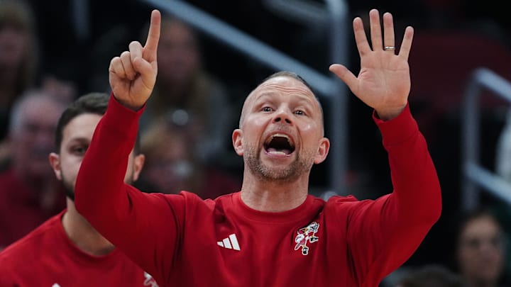 Louisville head coach Pat Kelsey instructed his team against Duke during their game at the KFC Yum! Center in Louisville, Ky. on Dec. 8, 2024. Louisville head coach Pat Kelsey instructed his team against Duke during their game at the KFC Yum! Center in Louisville, Ky. on Dec. 8, 2024.