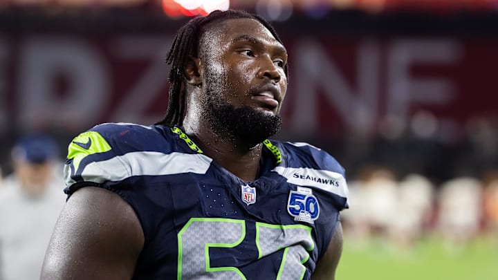 Sep 25, 2025; Glendale, Arizona, USA; Seattle Seahawks tackle Charles Cross (67) against the Arizona Cardinals at State Farm Stadium. Sep 25, 2025; Glendale, Arizona, USA; Seattle Seahawks tackle Charles Cross (67) against the Arizona Cardinals at State Farm Stadium.