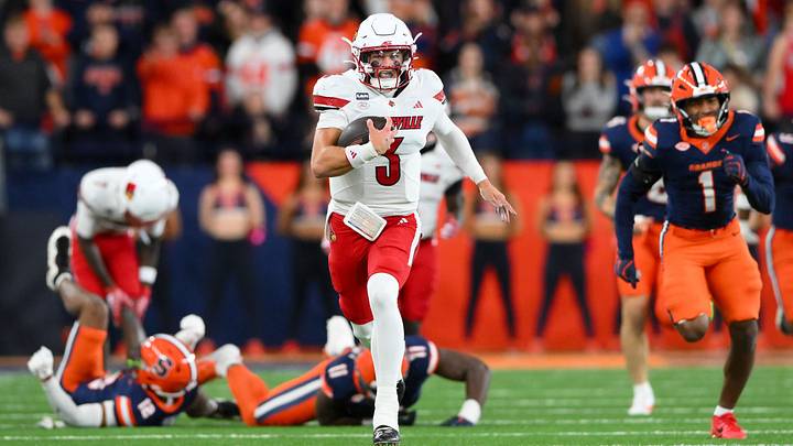 Oct 17, 2026; Syracuse, New York, USA; Louisville Cardinals quarterback Lincoln Kienholz (3) against the Syracuse Orange during the first half at the JMA Wireless Dome. Mandatory Credit: Rich Barnes-Imagn Images