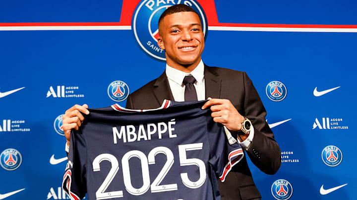Kylian Mbappe en el punto de mira Kylian Mbappe en el punto de mira
