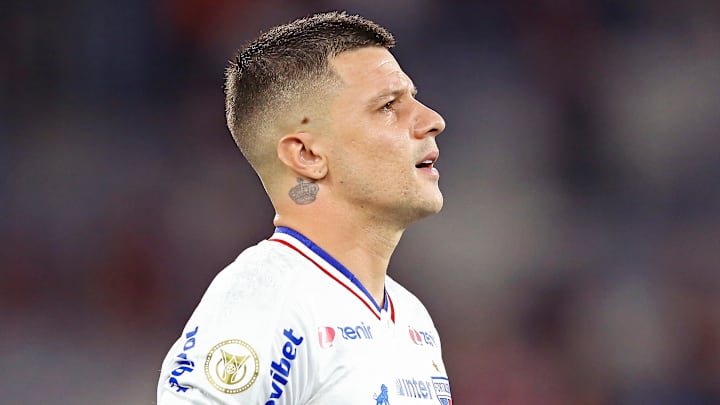 Reanto Kayzer é o 20º reforço do Vitoria para 2025 Reanto Kayzer é o 20º reforço do Vitoria para 2025