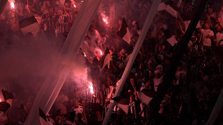 Atlético-MG decide o título em casa neste domingo