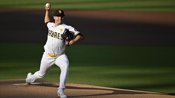 Aug 24, 2024; San Diego, California, USA; San Diego Padres starting pitcher Michael King (34) pitches against the New York Mets during the first inning at Petco Park. Mandatory Credit: Orlando Ramirez-Imagn Images Aug 24, 2024; San Diego, California, USA; San Diego Padres starting pitcher Michael King (34) pitches against the New York Mets during the first inning at Petco Park. Mandatory Credit: Orlando Ramirez-Imagn Images