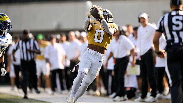 Sep 12, 2026; Nashville, Tennessee, USA; Vanderbilt Commodores wide receiver Junior Sherrill (0) makes a catch against the Delaware Blue Hens during the first half at FirstBank Stadium. Mandatory Credit: Steve Roberts-Imagn Images Sep 12, 2026; Nashville, Tennessee, USA; Vanderbilt Commodores wide receiver Junior Sherrill (0) makes a catch against the Delaware Blue Hens during the first half at FirstBank Stadium. Mandatory Credit: Steve Roberts-Imagn Images