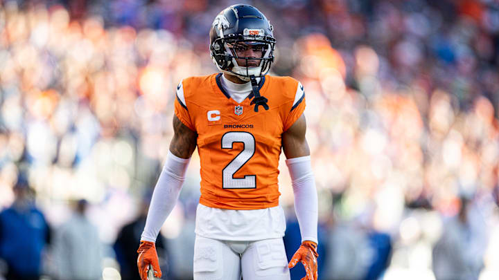 Indianapolis Colts v Denver Broncos