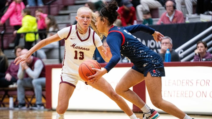 Dowling's Ava Zediker and the Maroons are one of the top teams in the state.