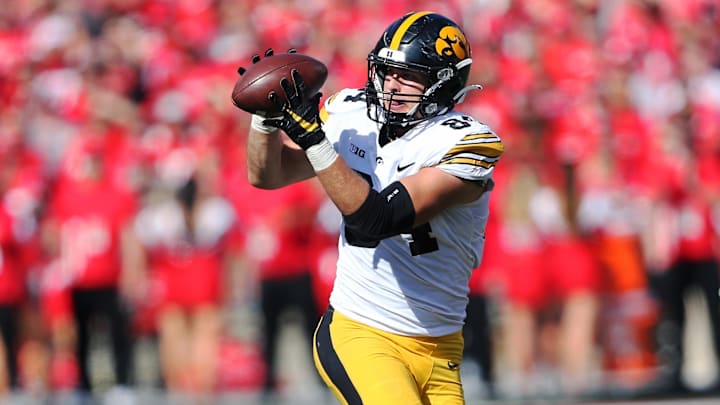 Oct 22, 2022; Columbus, Ohio, USA; Iowa Hawkeyes tight end Sam LaPorta (84) makes the catch during the third quarter against the Ohio State Buckeyes at Ohio Stadium. Mandatory Credit: Joseph Maiorana-Imagn Images Oct 22, 2022; Columbus, Ohio, USA; Iowa Hawkeyes tight end Sam LaPorta (84) makes the catch during the third quarter against the Ohio State Buckeyes at Ohio Stadium. Mandatory Credit: Joseph Maiorana-Imagn Images