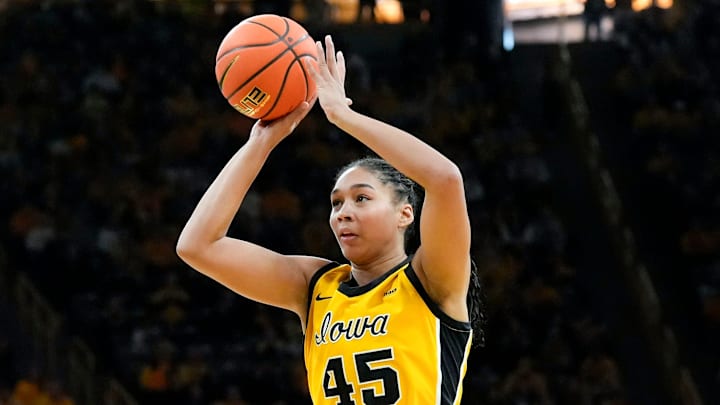 Iowa forward Hannah Stuelke (45) shoots against the Nebraska Cornhuskers Jan. 1, 2026 at Carver-Hawkeye Arena in Iowa City, Iowa.