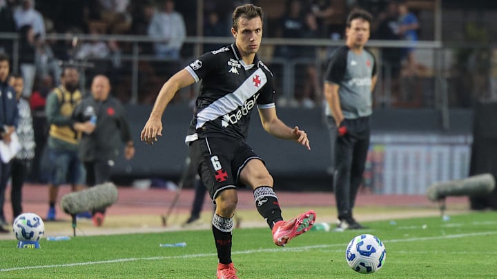 Lucas Piton se tornou desfalque da equipe cruzmaltina Lucas Piton se tornou desfalque da equipe cruzmaltina