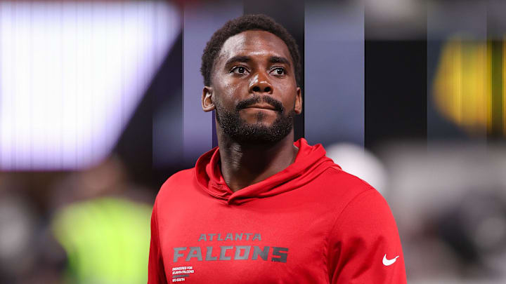 Atlanta Falcons linebacker Divine Deablo will miss a minimum of four games after breaking his arm against the San Francisco 49ers. Atlanta Falcons linebacker Divine Deablo will miss a minimum of four games after breaking his arm against the San Francisco 49ers.