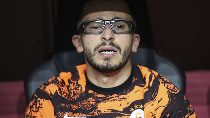 Omar Elabdellaoui a rejoué au football.