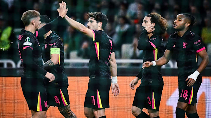 Chelsea volta a campo após vitória na UEFA Conference League