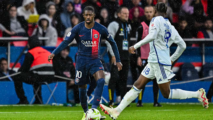 Vencedor da Bola de Ouro, Dembélé entrou em campo pela última vez no início de setembro
