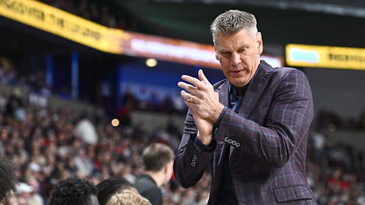 Oklahoma Sooners head coach Porter Moser