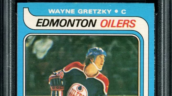 Wayne Gretzky Rookie card　② 1979 O-Pee-Chee Wayne Gretzky Rookie Worth Grading?