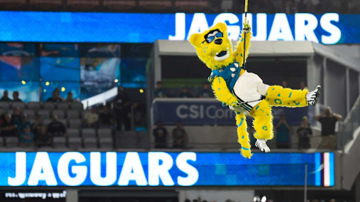 Jacksonville Jaguars mascot Jaxson de Ville zip lines into the stadium before an NFL football matchup at EverBank Stadium, Monday, Oct. 6, 2025, in Jacksonville, Fla. The Jacksonville Jaguars edged the Kansas City Chiefs 31-28. [Corey Perrine/Florida Times-Union]