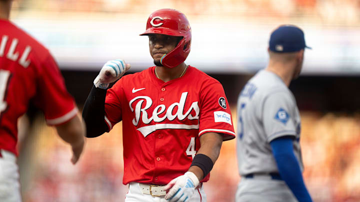 Santiago Espinal viene de números modestos en 2025 con los Reds 