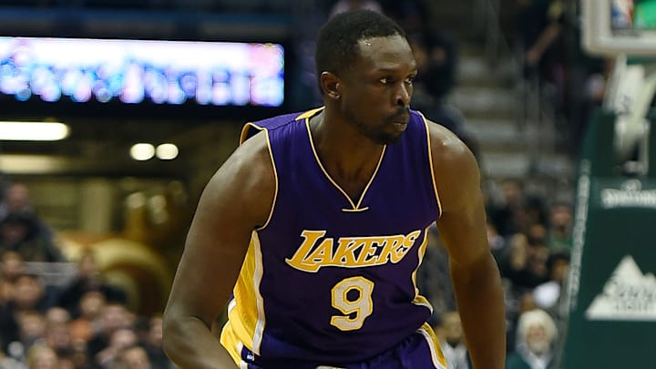 Deng jugó 57 partidos con los Lakers