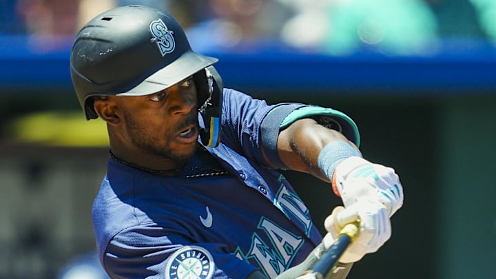 Seattle Mariners second baseman Ryan Bliss hits during a game against the Kansas City Royals on June 9 at Kauffman Stadium.